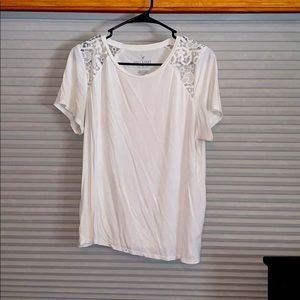 Tee shirt